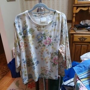 Alfred Dunner Cream Floral Long-Sleeve Crewneck Top